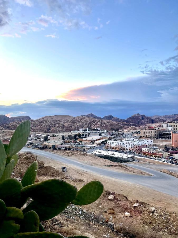 Roadhouse - Petra Hotel Wadi Musa Exterior photo